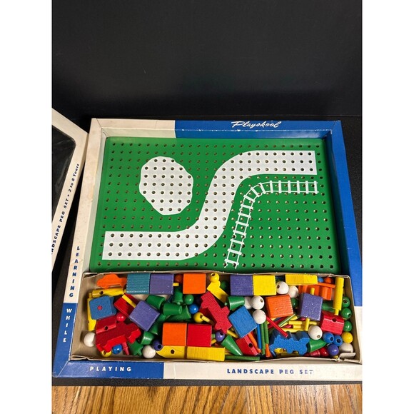 Vintage Playskool Landscape Peg Set w/ Box & Catalog - Picture 2 of 6
